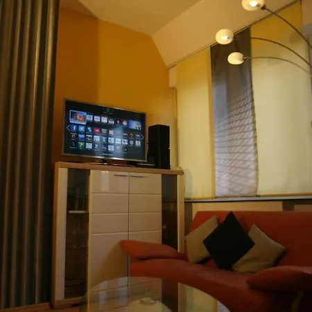 Incity Living In 2 *